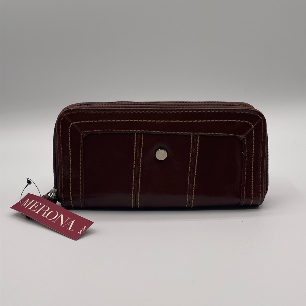 MERONA DARK BROWN WALLET STITCH DETAIL NWT